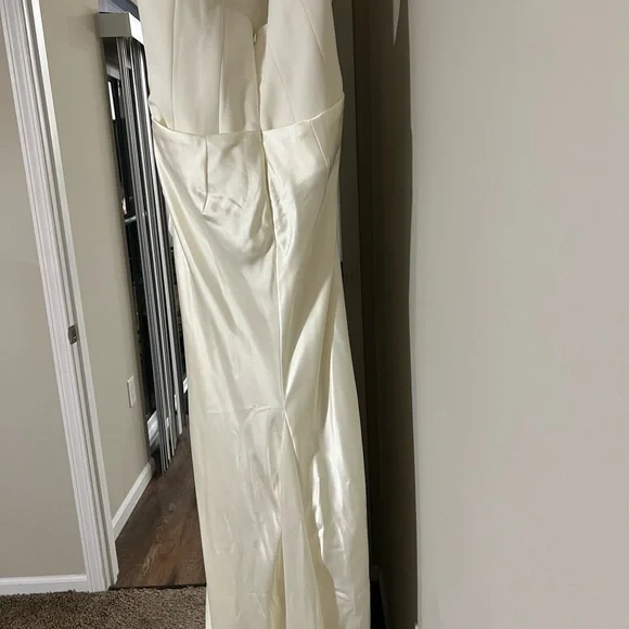 Persephone House of CB Dress - Picture 3 of 7